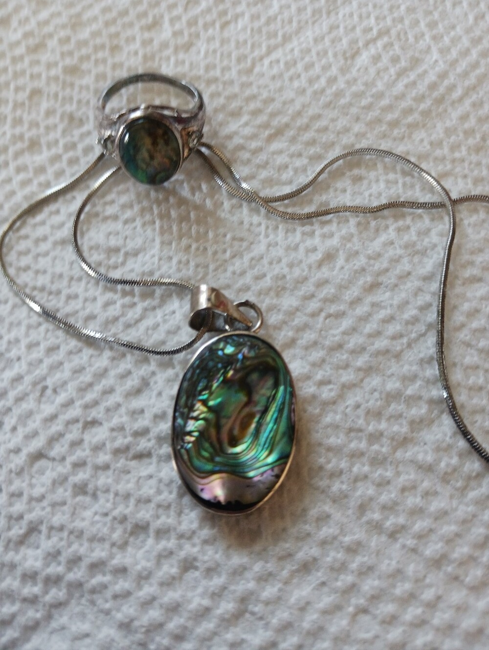 Sterling Silver Iridescent Abalone Pendant Necklace & Ring Set